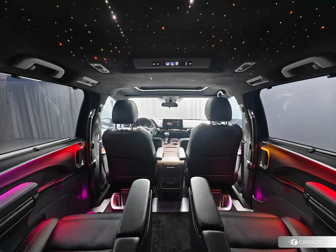 Toyota Sienna 2024 Черный из Китая