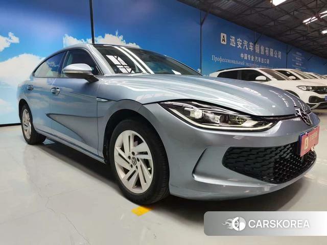 Volkswagen Lingdu 2023 Синий из Китая