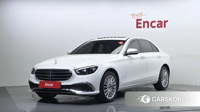 Mercedes-Benz E-Class W213 2021 Белый из Кореи