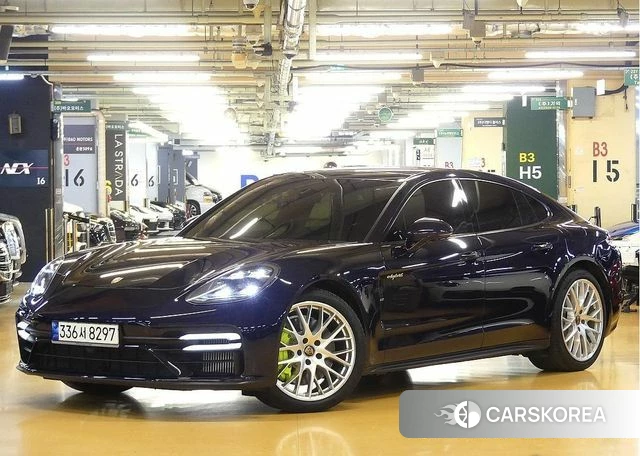 Porsche Panamera (971) 2021 Синий из Кореи
