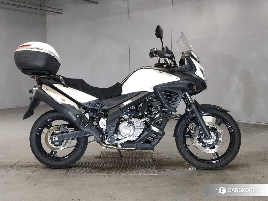 Проданный Suzuki V-STROM 650 DL650 2012 из Японии