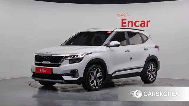 Kia Seltos 2022 Белый из Кореи