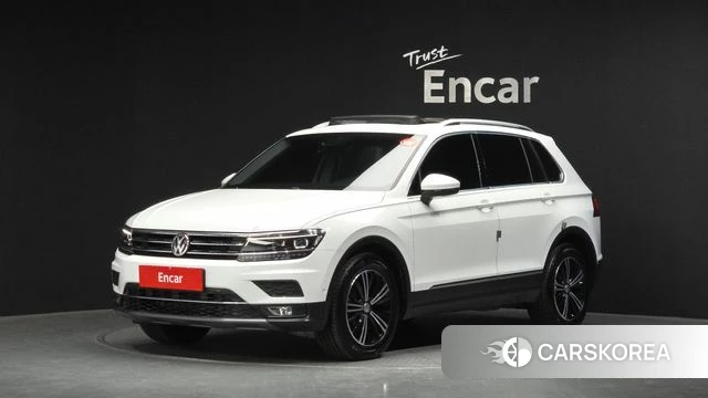 Volkswagen Tiguan second Generation 2020 Белый из Кореи
