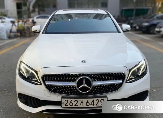 Mercedes-Benz E-Class W213 2019 Черный из Кореи