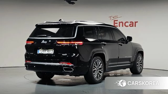Jeep Grand Cherokee (WL) 2023 Черный из Кореи