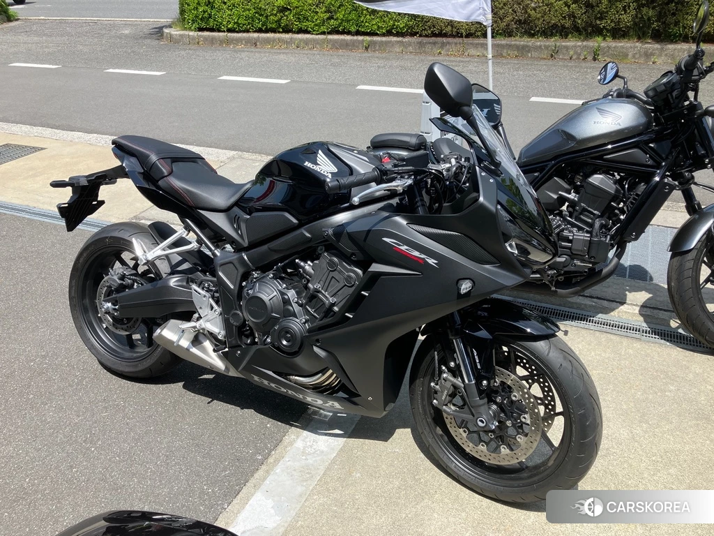 Проданный Honda CBR650R 2023 из Японии