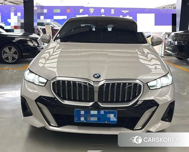 BMW 5 series 2025 Белый из Китая