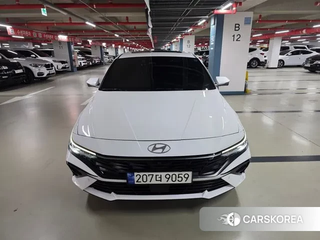 Hyundai The New Avante Hybrid (CN7) 2023 Белый из Кореи