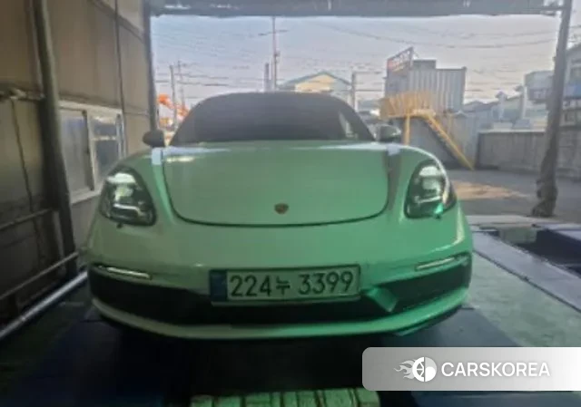 Porsche 718 Boxster 2021 Белый из Кореи