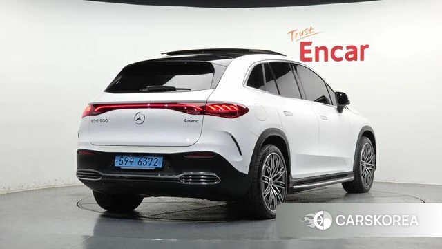 Mercedes-Benz EQE SUV X294 2023 Белый из Кореи