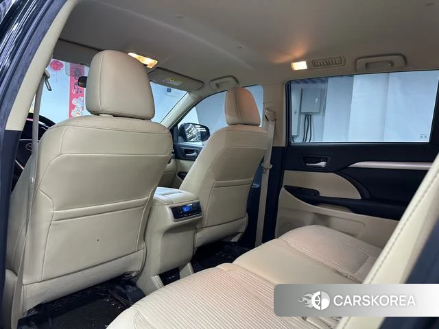Toyota Highlander 2021 Черный из Китая