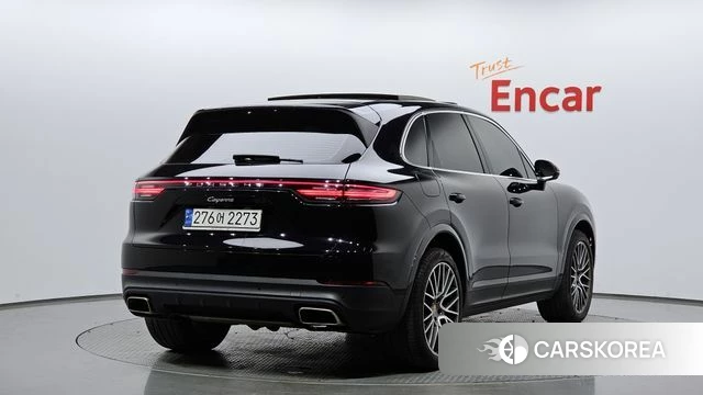 Porsche Cayenne (PO536) 2021 Черный из Кореи