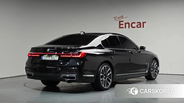 BMW 7 Series (G11) 2022 Черный из Кореи