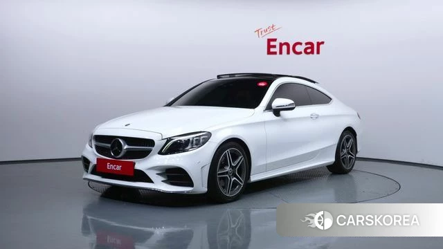 Mercedes-Benz C-Class W205 2021 Белый из Кореи