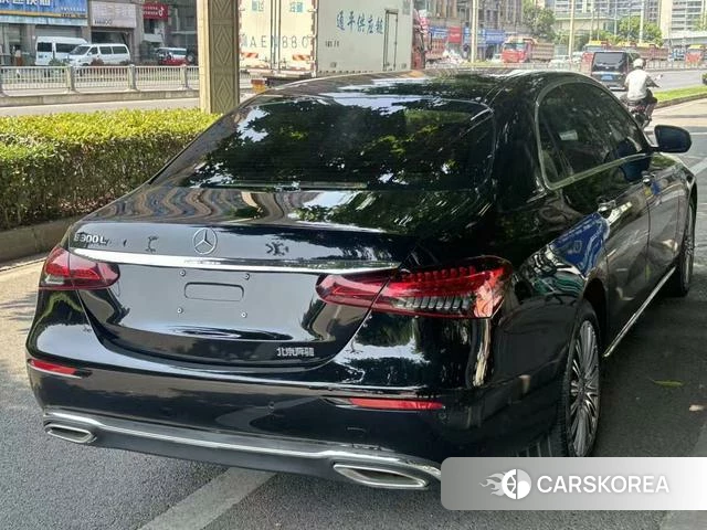 Mercedes-Benz E-class 2022 Черный из Китая