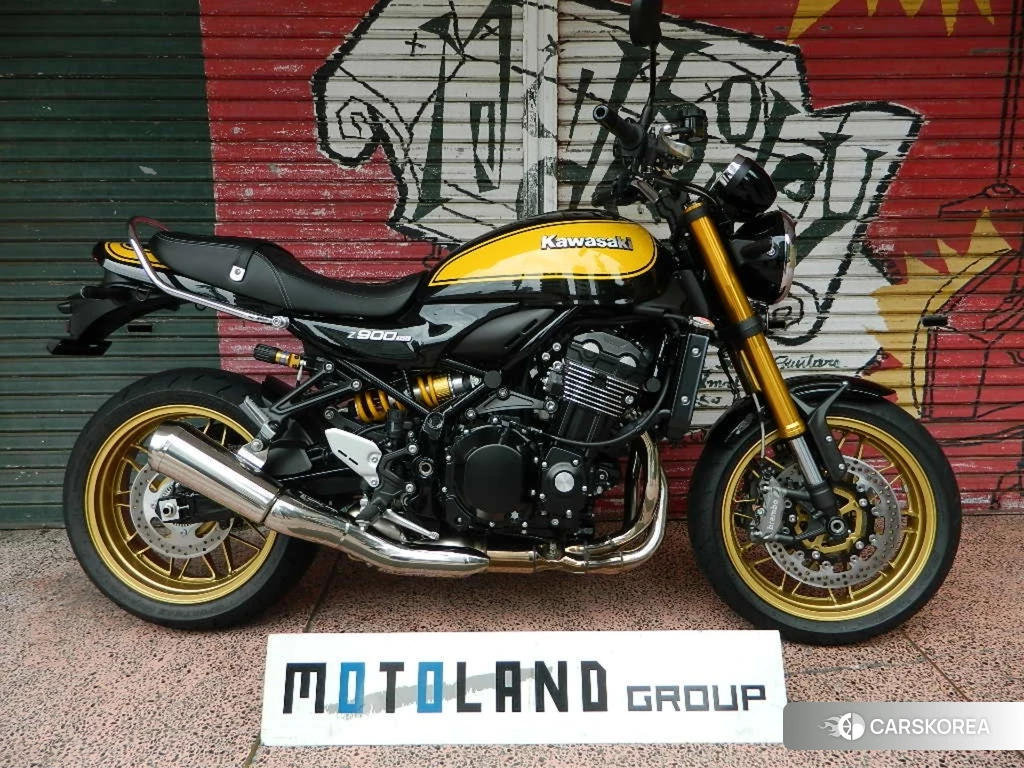Проданный Kawasaki Z900RS 2024 из Японии