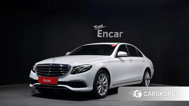 Mercedes-Benz E-Class W213 2018 Белый из Кореи