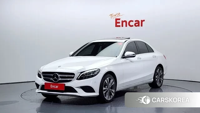 Mercedes-Benz C-Class W205 2020 Белый из Кореи