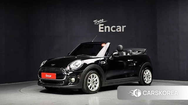 Mini Cooper Convertible 2018 Черный из Кореи