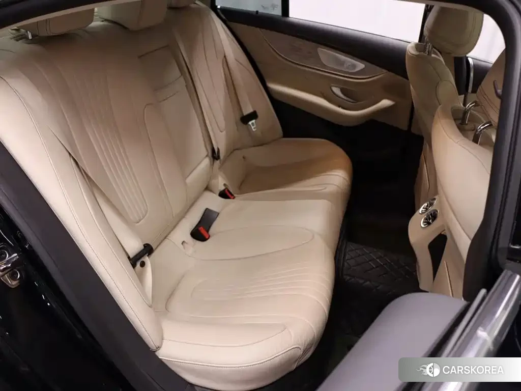 Mercedes-Benz CLS 2022 Зеленый из Китая