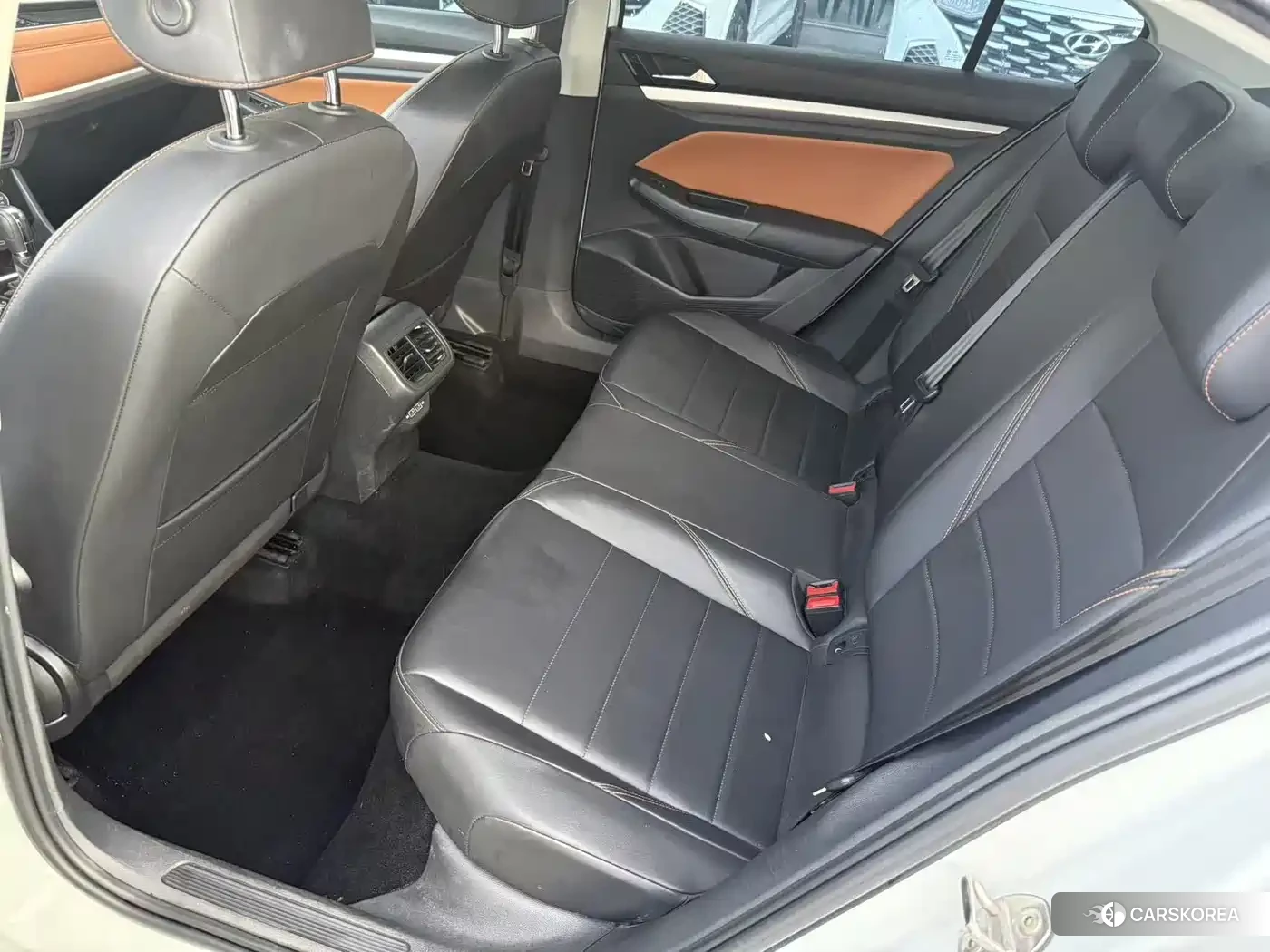 Volkswagen Bora 2023 Белый из Китая