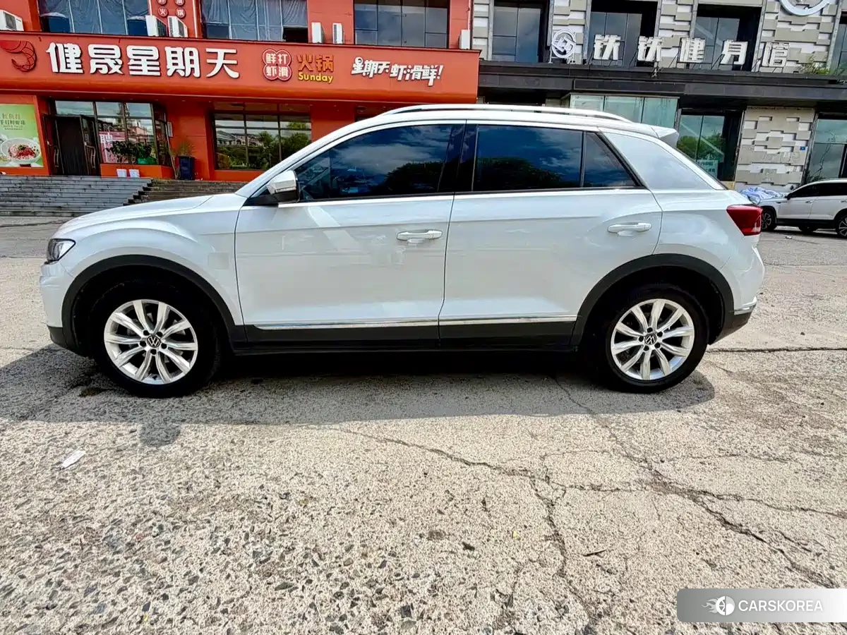 Volkswagen T-ROC exploring Songs 2022 Белый из Китая