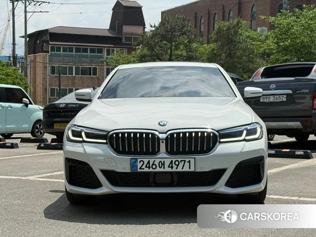 BMW 5 Series (G30) 2023 Белый из Кореи