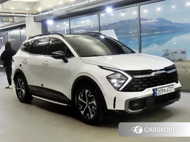 Kia Sportage 5th Generation Hybrid 2023 Белый из Кореи