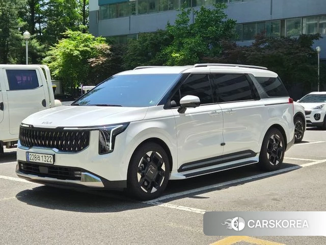 Kia The New Carnival 4th Generation 2025 Белый из Кореи