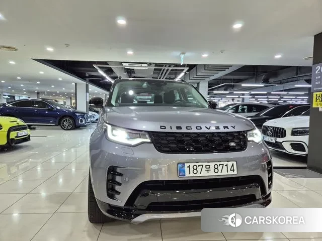 Land Rover Discovery 5 2025 Серый из Кореи