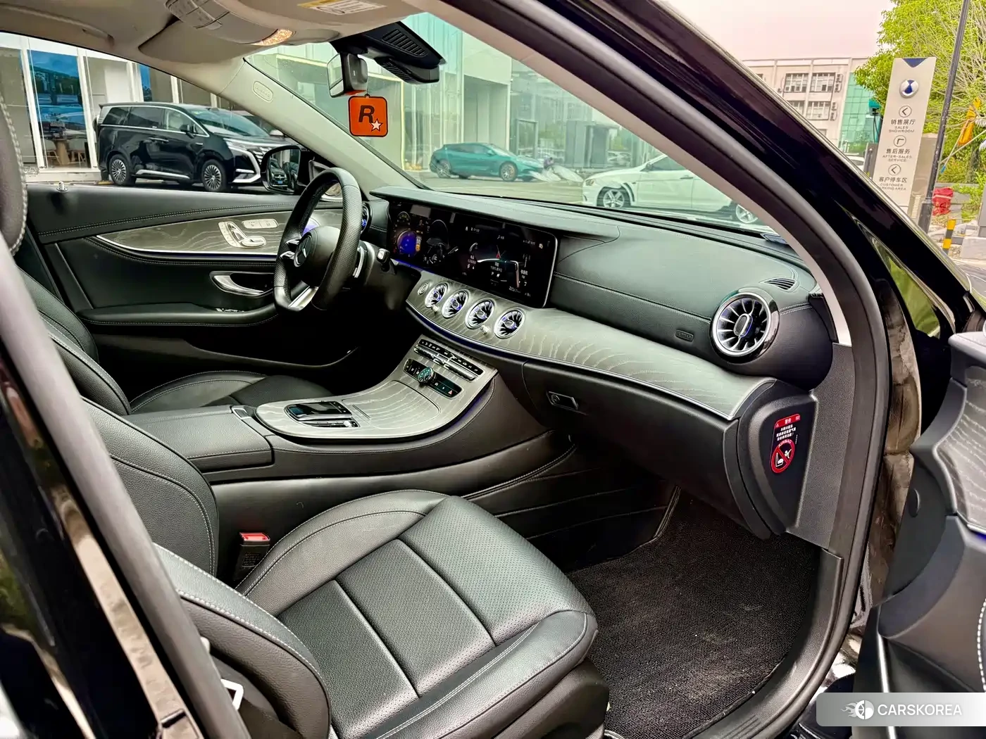 Mercedes-Benz E-class 2022 Черный из Китая, фото 2