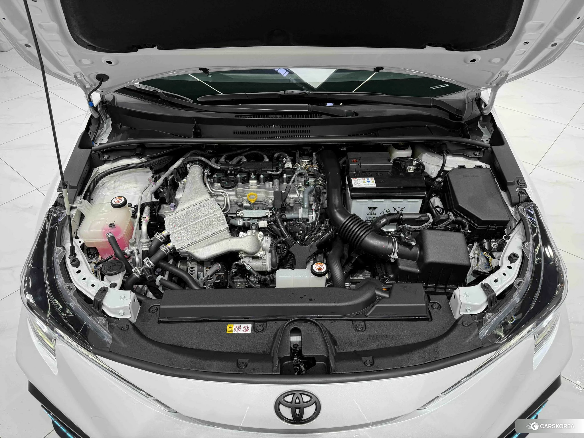Toyota Lei Ling 2021 Белый из Китая