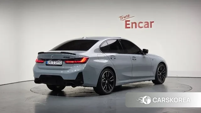 BMW 3 Series (G20) 2024 Светло-серебряный цвет из Кореи