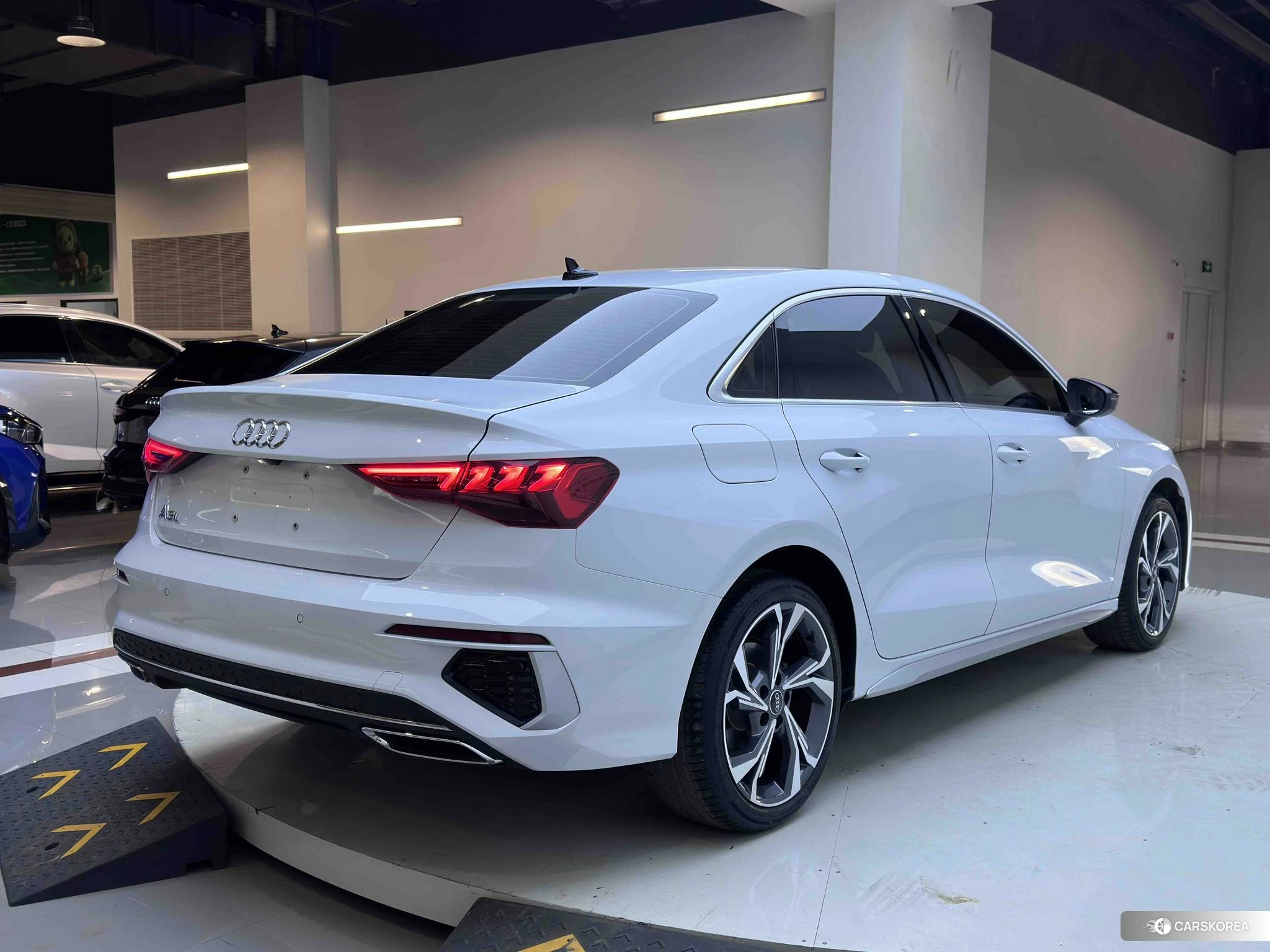 Audi A3 2023 Белый из Китая