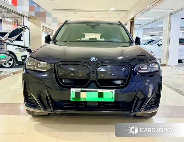 BMW iX3 2021 Черный из Китая