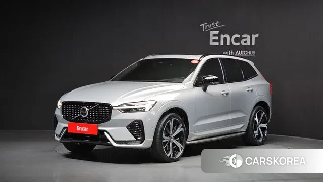 Volvo XC60 second Generation 2022 Серебристо-серый из Кореи