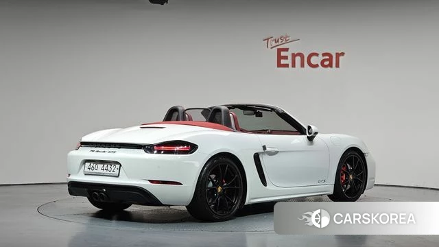 Porsche 718 Boxster 2018 Белый из Кореи