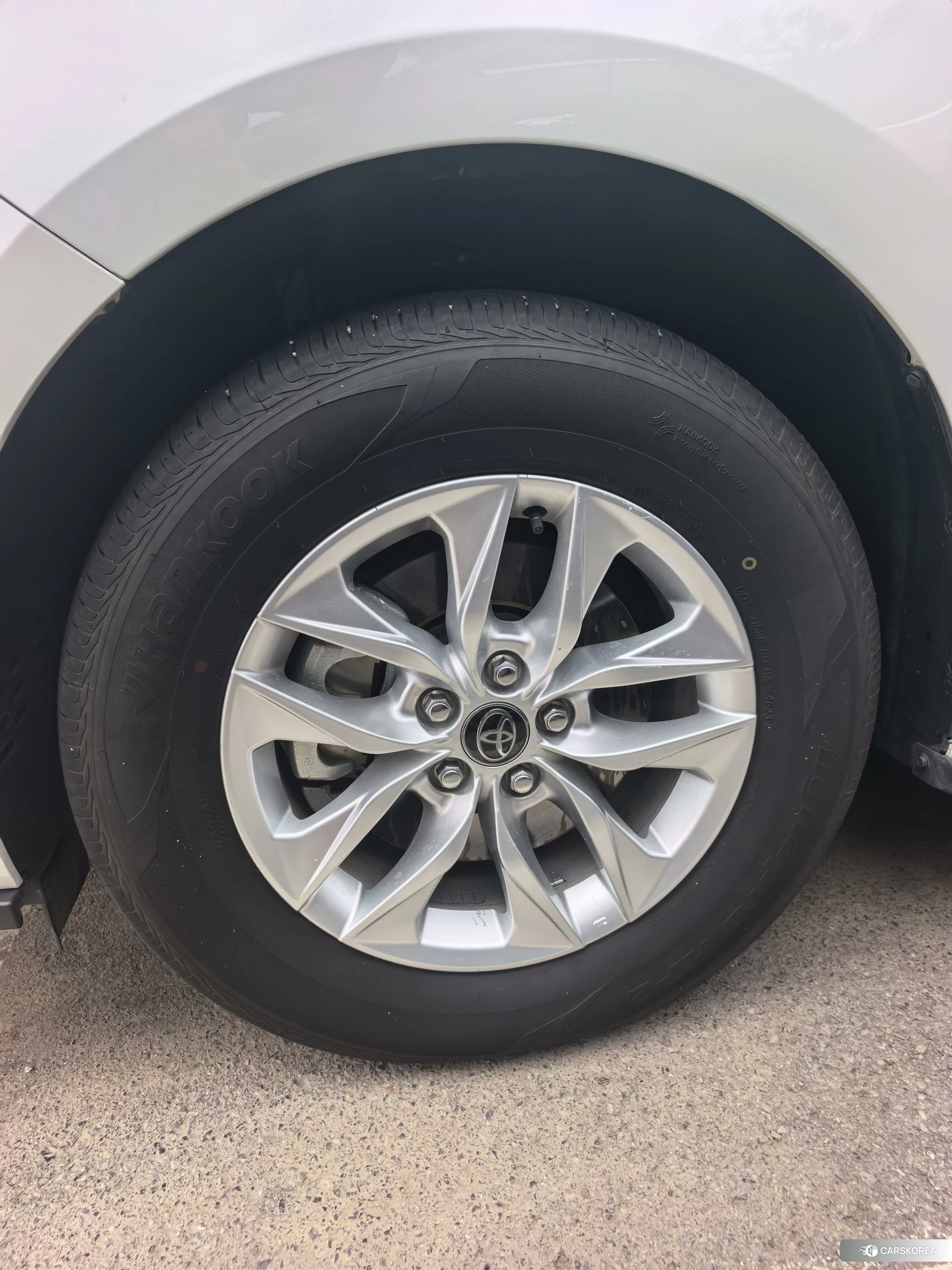 Toyota Grevia 2024 Белый из Китая