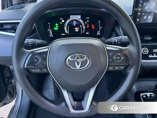 Toyota Corolla 2024 Серебристо-серый из Китая