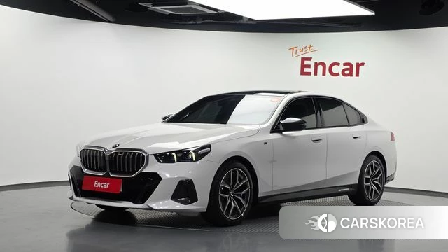 BMW 5 Series (G60) 2024 Белый из Кореи