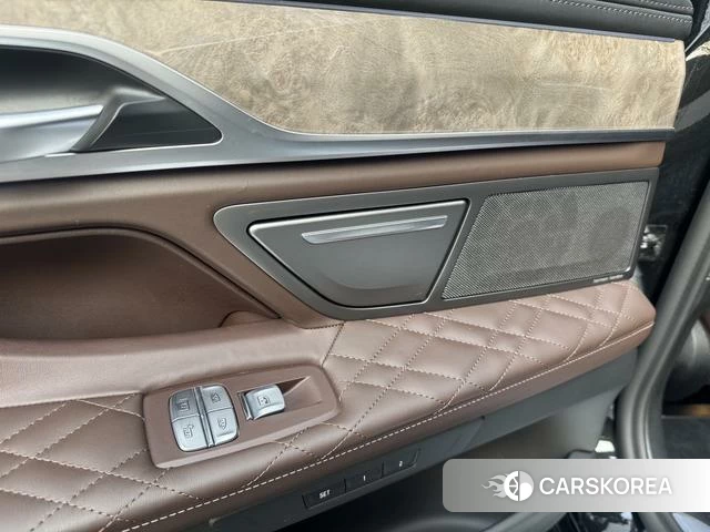 BMW 7 series 2021 Черный из Китая