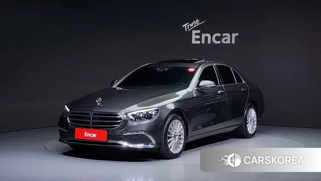 Mercedes-Benz E-Class W213 2022 Серый из Кореи
