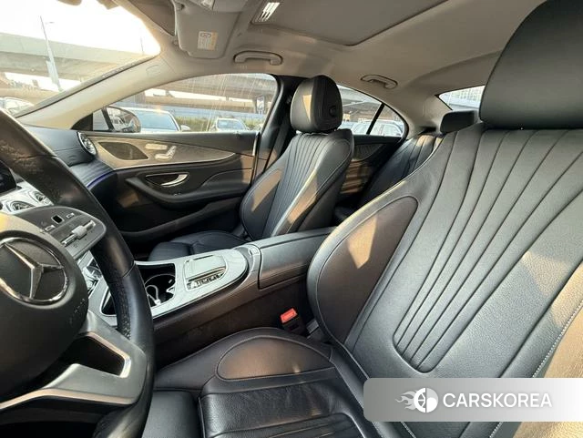 Mercedes-Benz CLS 2021 Белый из Китая