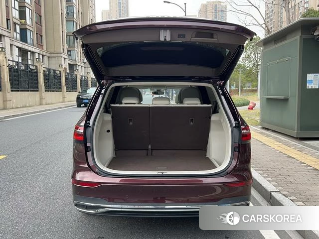 Volkswagen Weiran 2021 Красный из Китая