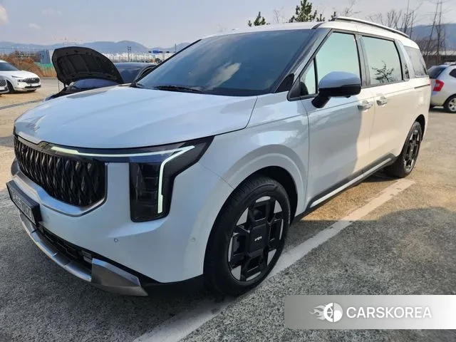 Kia The New Carnival 4th Generation 2024 Белый из Кореи