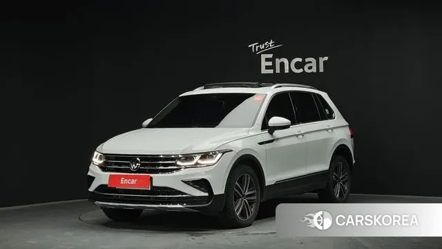 Volkswagen Tiguan second Generation 2022 Белый из Кореи