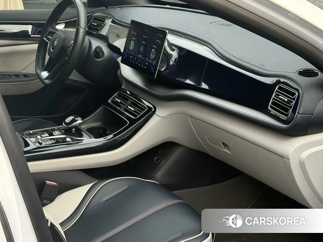 BYD Qin PLUS DM 2022 Белый из Китая
