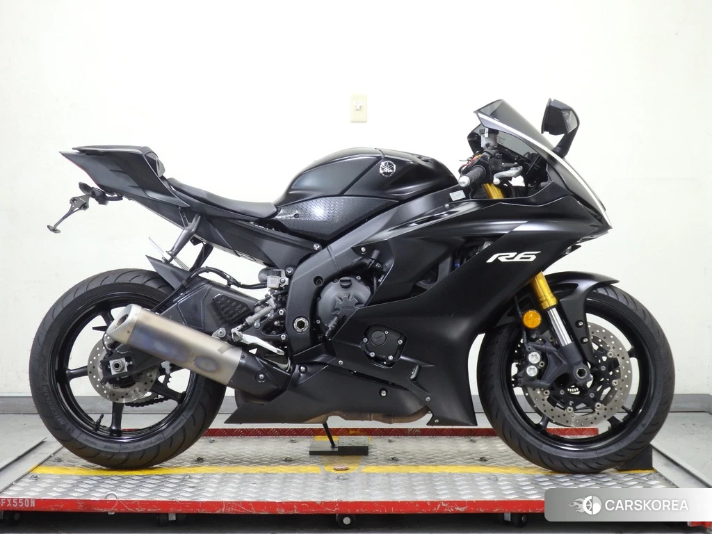 Проданный Yamaha YZF-R6 2017 из Японии