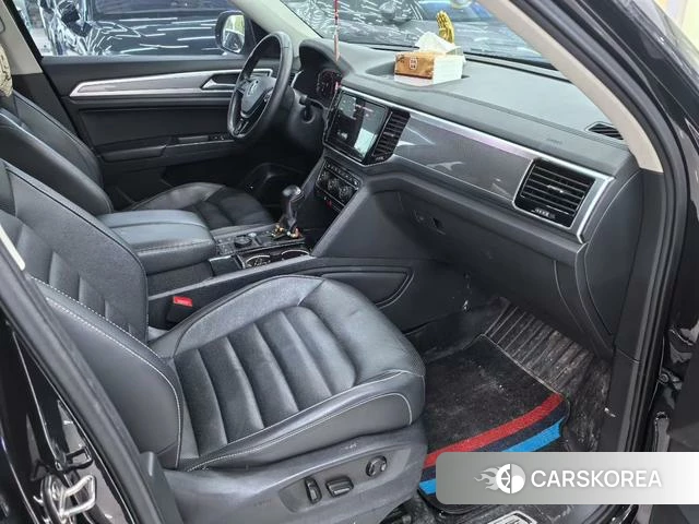 Volkswagen Tourang 2020 Черный из Китая