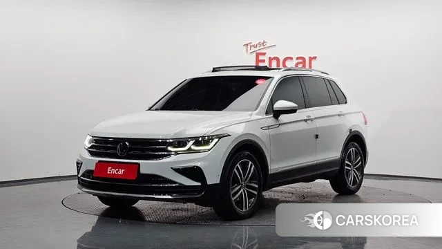 Volkswagen Tiguan second Generation 2022 Белый из Кореи